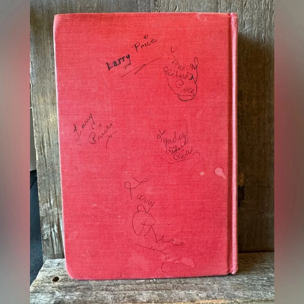 VINTAGE Treasure Island Children’s Hardback Book